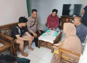 Bhabinkamtibmas kelurahan Cijawura Polsek Buah Batu melaksanakan kegiatan Sambang di wilayah hukum Polsek Buah Batu