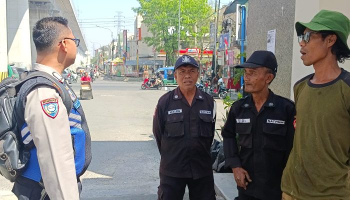 Bhabinkamtibmas polsek bandung kidul Melaksanakan Pembinaan Satpam Sapta Taruna (PU)