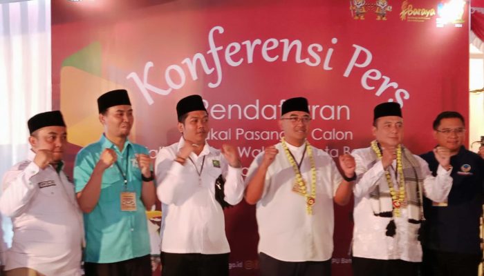 Resmi Mendaftar, Pasangan Farhan Erwin Siap Ikuti Ketentuan KPU dan Bawaslu