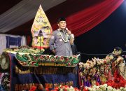 Di Pagelaran Seni Budaya Wayang Golek, Kang DS mengapresiasi  masyarakat Kab. Bandung Pada Peningkatan pembangunan