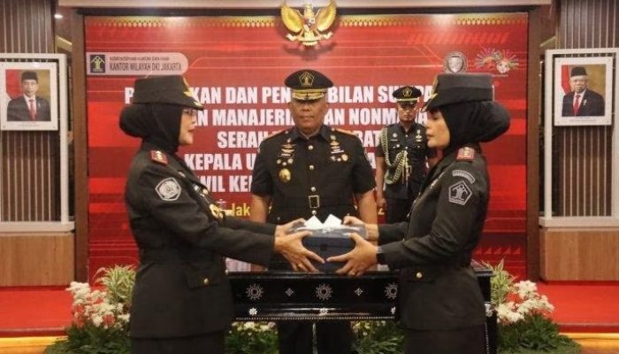 KEPALA KANWIL KEMENKUMHAM LANTIK 58 PEJABAT BARU