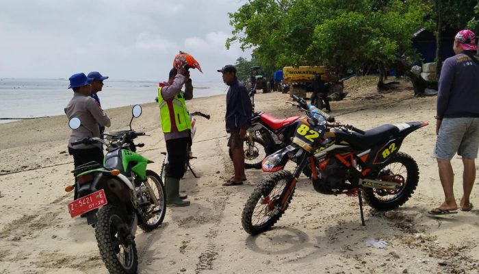 Sat Polairud Cari Nelayan Korban Laka Laut