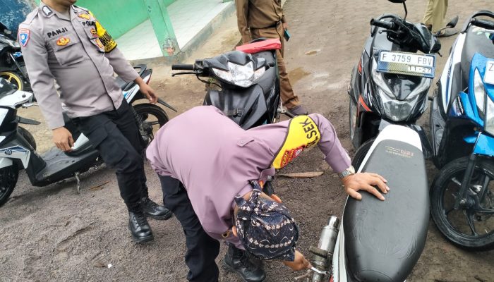 Polsek Banjarwangi Gelar Razia Knalpot Bising di SMPN 2 Banjarwangi