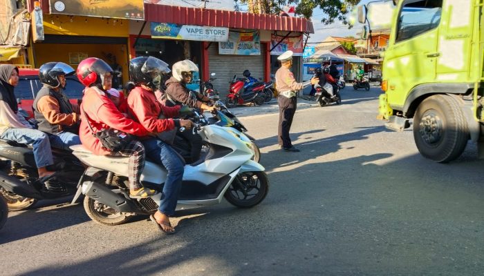 Pelaksanaan Pelayanan Masyarakat Pagi de Hari Polsek Gedebage