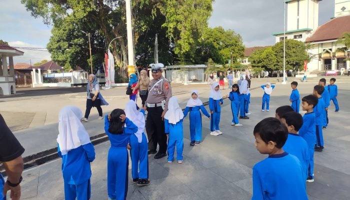 Polres Garut Gelar Dikmas Lantas Polisi Sahabat Anak Dalam Rangka Hari Lalu Lintas Bhayangkara Ke-69