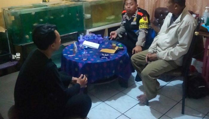 Aktifkan Sambang ke Rumah Warga, Bhabinkantibmas Polsek Sukajadi Sampaikan Pesan Kamtibmas