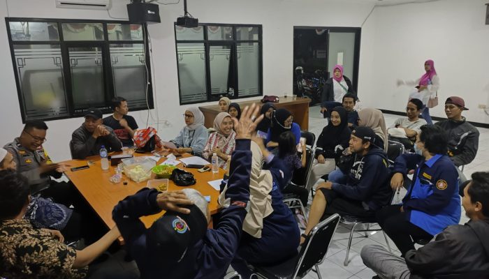 Bhabinkamtibmas Polsek Sukajadi Hadiri Rapat Pembahasan Persiapan Pelaksanaan BBKT ( BULAN BAKTI KARANG TARUNA) dan Persiapan HUT Jadi Kota Bandung Tahun 2024