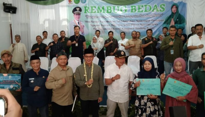 Kades Jagabaya Akui Bahwa Giat Rembug BEDAS Jadi Momen Yang Ditunggu Tunggu Warganya Untuk Berjumpa Mata Dengan Bupati Bandung