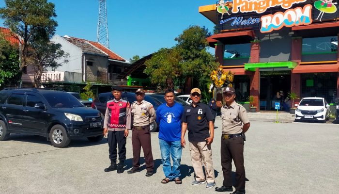 Personel Polsek Bandung Kidul laksanakan Patroli dialogis Ke Kolam Renang waterboom panghegar
