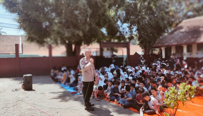 Polsek Banyuresmi Laksanakan Sosialisasi Anti Bullying dan Bahaya Narkoba