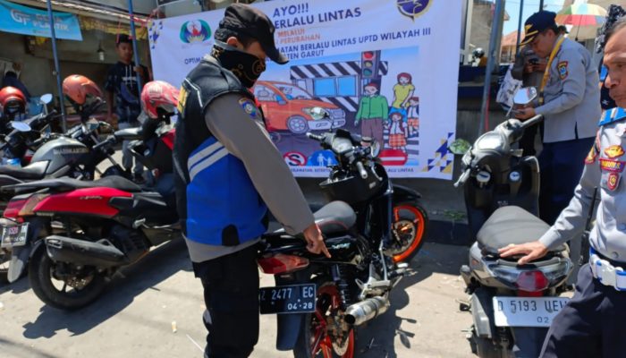 Polsek Wanaraja Tertibkan Kendaraan Berknalpot Bising Tidak Sesuai Spesifikasi Teknis