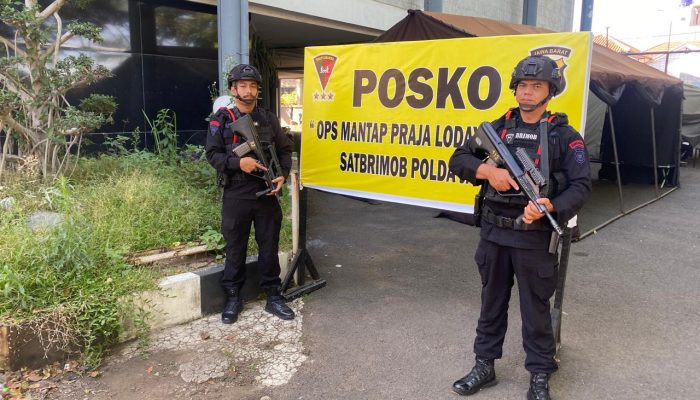 Pengaman Kpu dan Bawaslu Provinsi Jawa Barat Menjelang Pengundian Nomor urut Paslon 