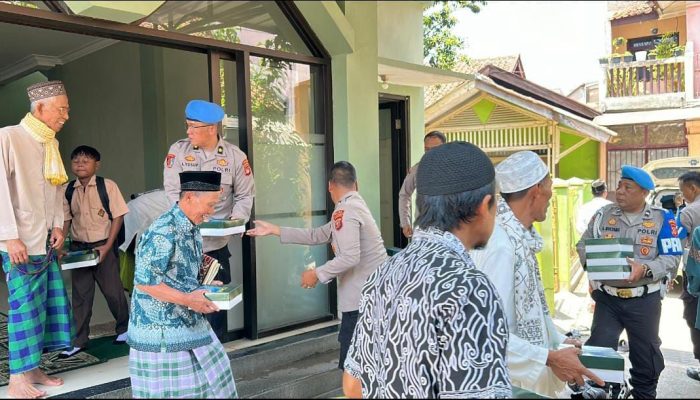 Program Jumat Berkah Bid Propam Polda Jabar, Pererat Tali Silaturahmi