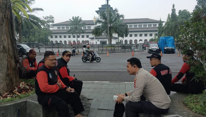 Kapolsek Bandung wetan Lakukan Cooling System Jelang Pilkada Serentak terhadap Ketua Asosiasi Buruh Jabar