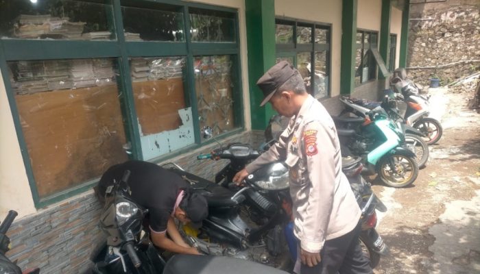 Polsek Leles Polres Garut Laksanakan Giat Operasi Penertiban Knalpot yang Tidak Sesuai dengan Spesifikasi Teknis / Brong