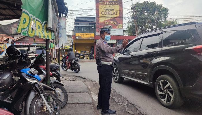 Personil Gedebage Laksanakan Yanmas siang