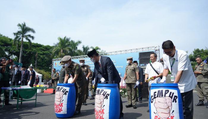 Pemkab Bandung Bersama Bea Cukai Musnahkan 4,5 Juta Batang Rokok Ilegal Dengan Potensi Kerugian Negara Rp 3,3 Miliar