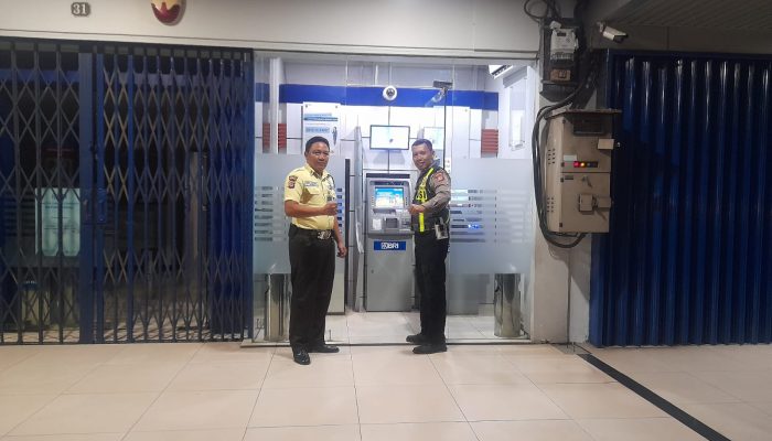 Pawas Polsek Bandung Kidul lakukan Patroli dialogis Bank BRI sekaligus Beri Himbauan Kamtibmas kepada Satpam