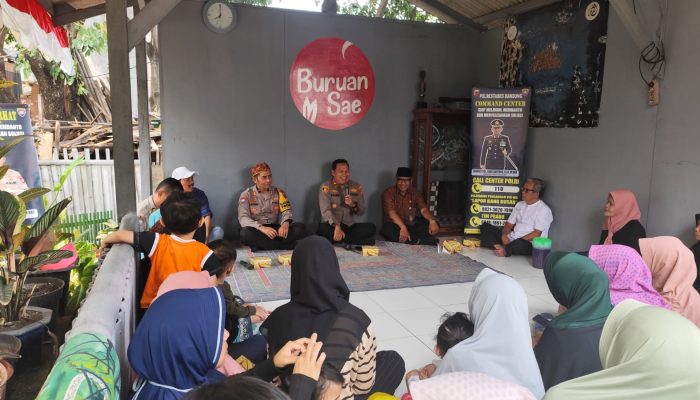 Upaya Menampung Aspirasi Warga Kapolsek Kiaracondong Lakukan Giat Jum’at Curhat
