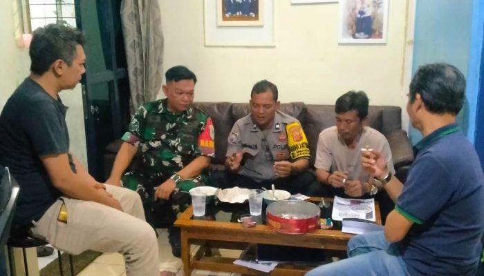 Personil Bhabinkamtibmas Polsek Antapani Bersama Babinsa Laksanakan Sambang Kepada Ketua RW 10