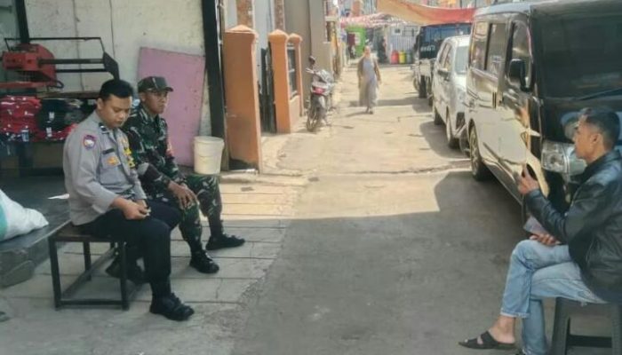 Bhabinkamtibmas Polsek Bandung Kulon giat cipta kondisi