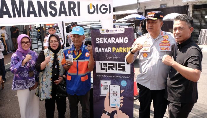 Bayar Parkir dengan QRIS Mulai Diujicobakan di Kota Bandung