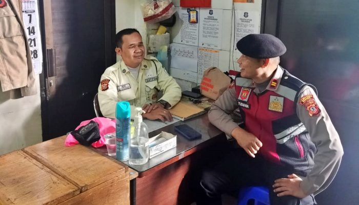 Antisipasi Gangguan Keamanan, Kanit Samapta Polsek Astanaanyar Laksanakan Patroli Dialogis