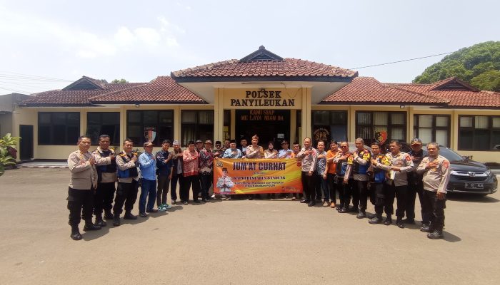 Kapolsek Panyileukan Lakukan Giat Jum’at Curhat