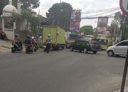 Jajaran Unit Lalulintas Polsek Sukasari Lakukan Giat Pengaturan Arus Lalulintas Siang Hari