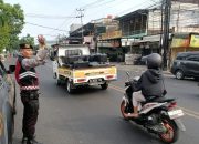 Personil Samapta Polsek Ujungberung Lakukan Giat Pengaturan Arus Lalulintas sore Hari