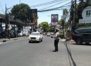 Jajaran Unit Lalulintas Polsek Sukasari Lakukan Giat Pengaturan Arus Lalulintas Siang Hari