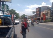 Personil Samapta Polsek Ujungberung Lakukan Giat Pengaturan Arus Lalulintas siang Hari