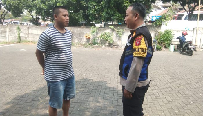 Patroli Dialogis Bhabinkamtibmas Pajajaran Polsek Cicendo Polrestabes Bandung Binluh Warga