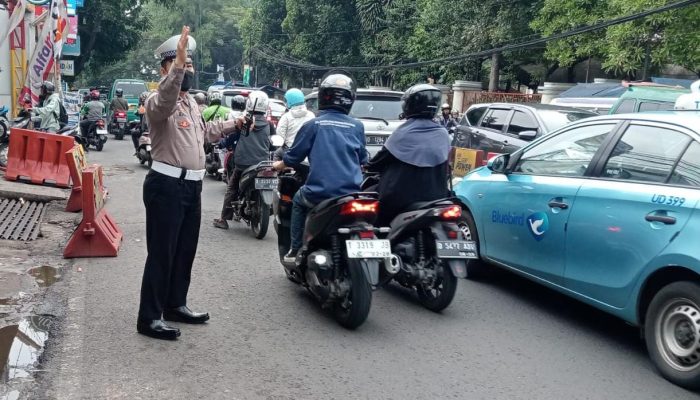 Unit Lalu Lintas Polsek Cidadap Gelar Yanmas Sore Antisipasi Rawan Kamseltibcar Lantas