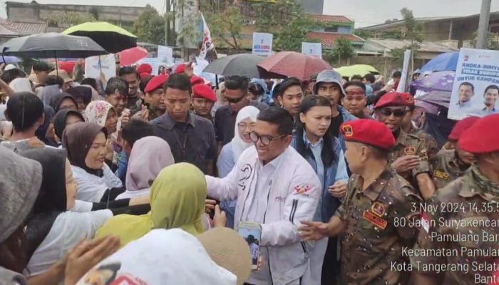 Warga Tangsel Berbondong-Bondong Hadiri Kampanye Akbar Andra-Dimyati