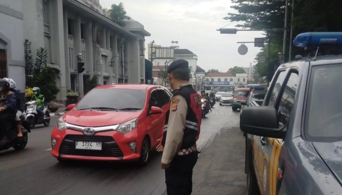 Gatur Lalin Sore, Samapta Polsek Regol, wujudkan Kamseltibcarlantas