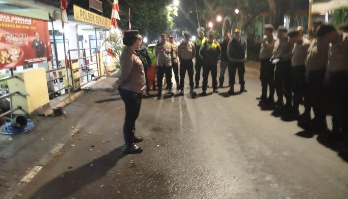 Kapolsek Sukasari Pimpin Apel Kesiapan Pelaksanaaan KRYD Gabungan Polsek Zona Barat.