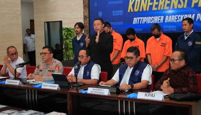 Polri Amankan Tersangka Pengelola Situs Penyebar Video Porno Anak