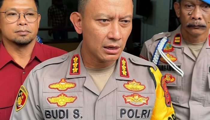 Kapolrestabes Bandung Kombes Pol Dr. Budi Sartono S.i.k, M.Si, M.Han pimpin Penggerebekan Kasus Tindak Pidana Penyalahgunaan Narkotika Home industri jenis Tembakau Sintetis