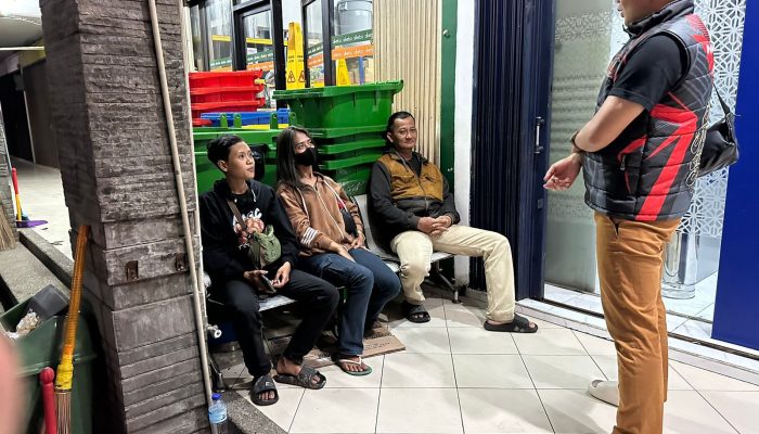 Sosialisasi Anggota Sat Narkoba kepada Warga Kota Bandung