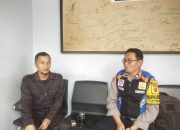 Wujudkan Kamtibmas Kondusif menjelang Pilkada, Bhabinkamtibmas Lingkar Selatan Polsek Lengkong Sambang Kamtibmas