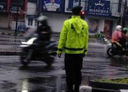 Berikan Pelayanan Kepada Masyarakat, Personil Polsek Lengkong Laksanakan Kegiatan Gatur Sore