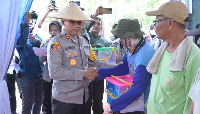 Kapolda Jabar Mengikuti Launching Gugus Tugas Polri Dalam Rangka Dukung Ketahanan Pangan Nasional