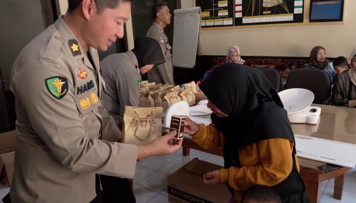 Polsek Lengkong Melaksanakan Kegiatan Kota Bandung Merdeka Stunting bersama Kapolrestabes Bandung