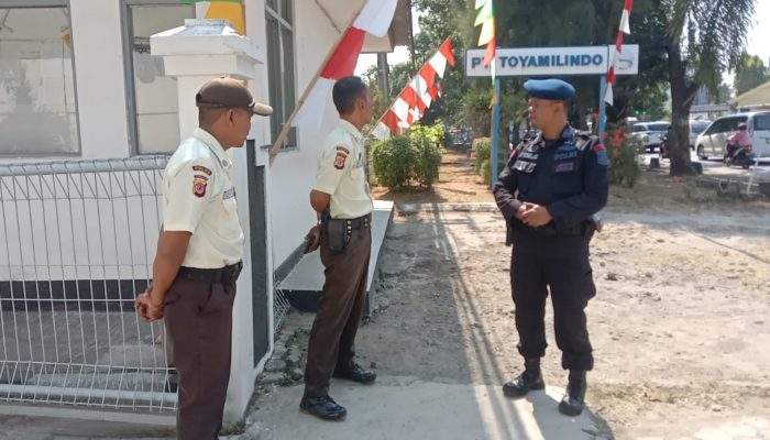 Brimob Jabar Patroli Harkamtibmas Cegah Aksi Anarkisme dan Kriminalisme 