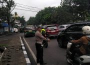 Personil Polsek Cibeunying kidul giat Yanmas pagi hari Pengaturan Lalulintas