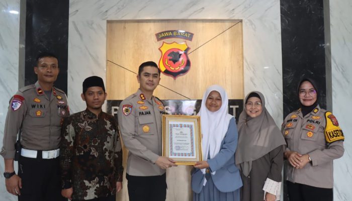 Siswa SMK Islam As-Sayrief Sukawening Harumkan Kabupaten Garut