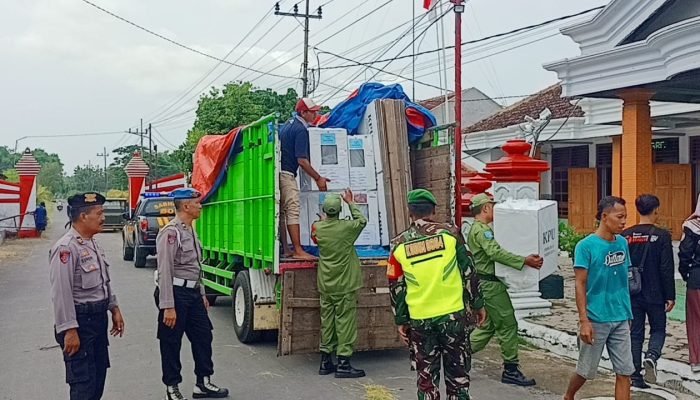 Polres Magetan Kawal Ketat Distribusi Logistik Pilkada 2024 dari PPK ke PPS