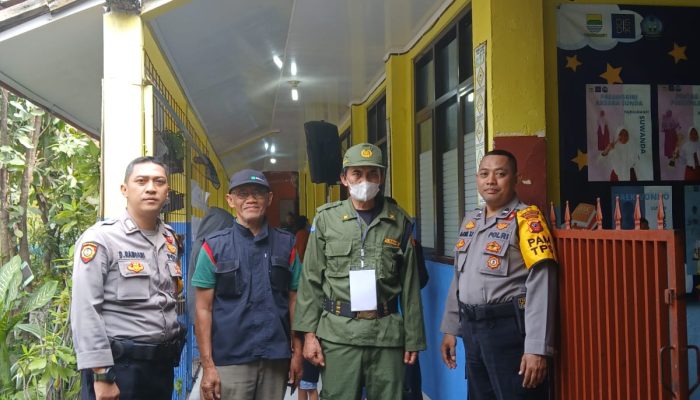 Ciptakan Situasi Kondusif Personel Polsek Babakan Ciparay Lakukan Monitoring dan Pengamanan TPS