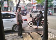 Personil Polsek Cibeunying kidul giat Yanmas pagi hari Pengaturan Lalulintas